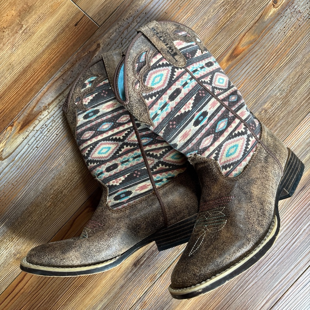 Twister Kids Boots in Brown, Blue and Pink Pattern